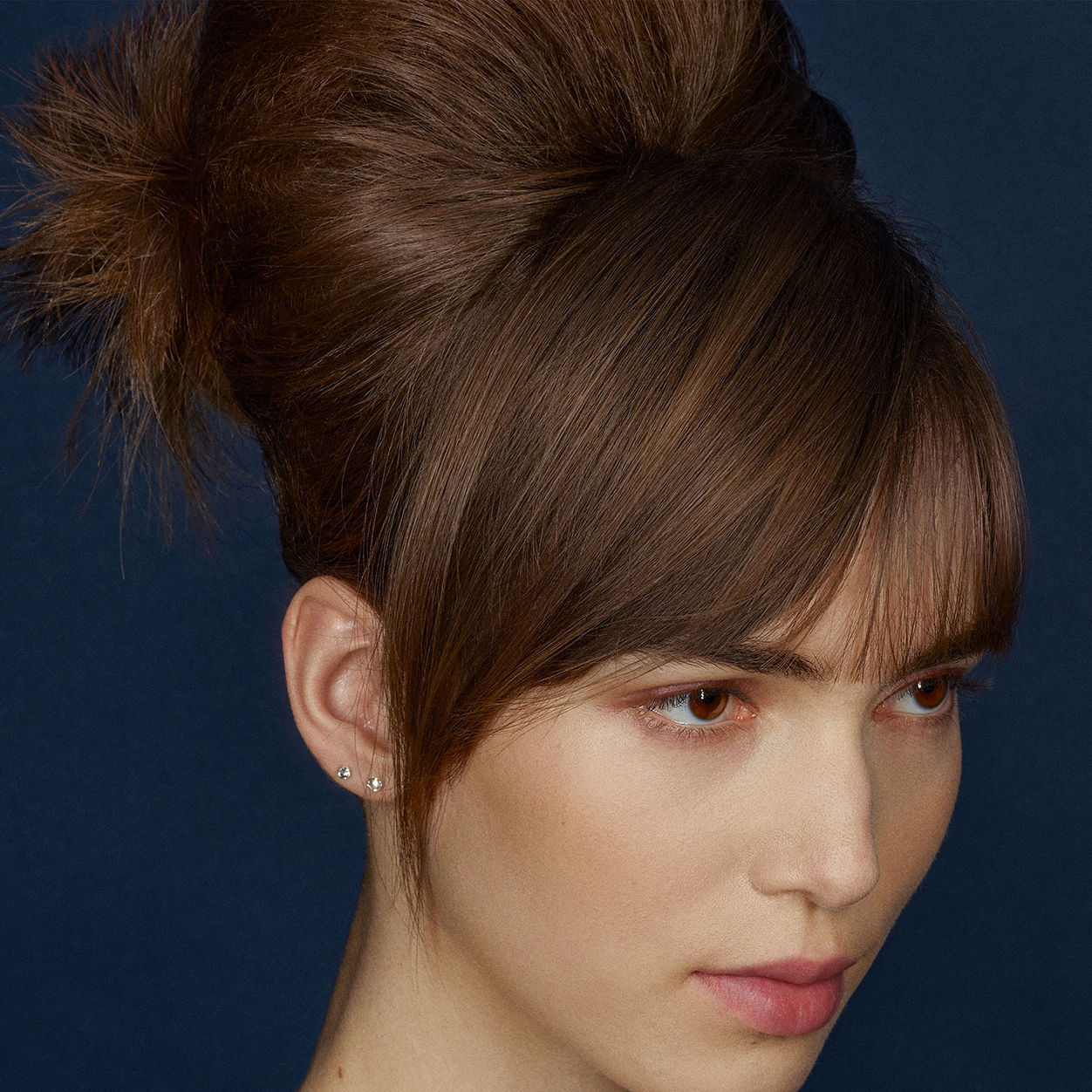 Model image of R+Co Bleu Cult Classic Hairspray