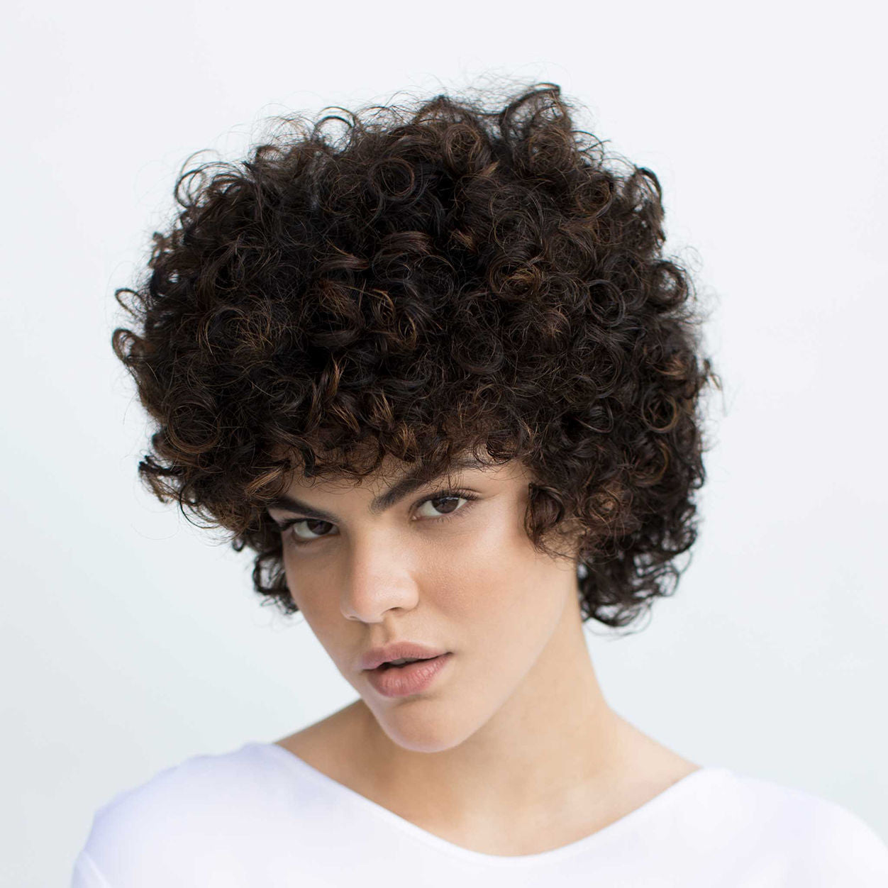 Model image of R+Co Lost Treasure Cleanse