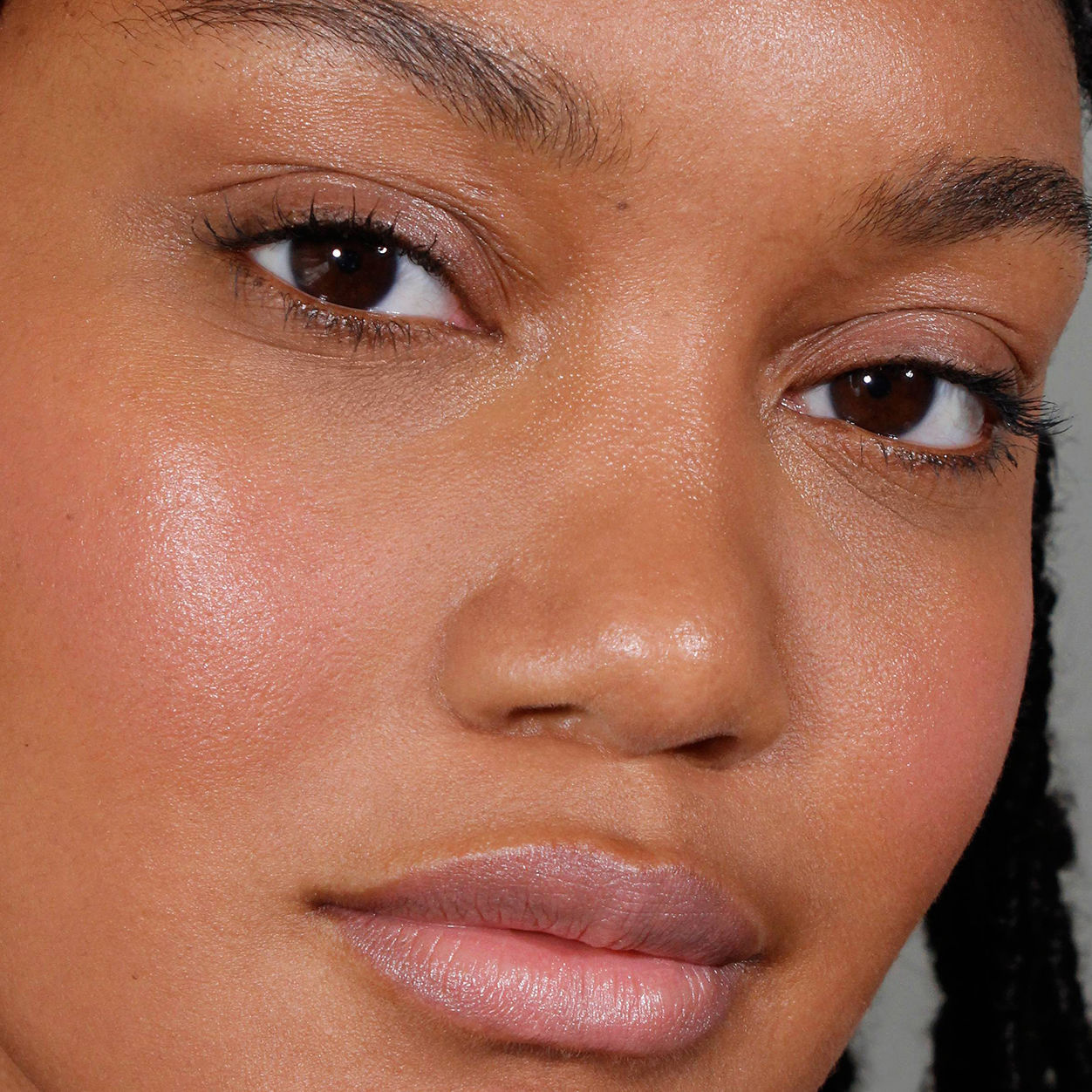 Model image of Neen Going Rouge Cream Cheek and Lip