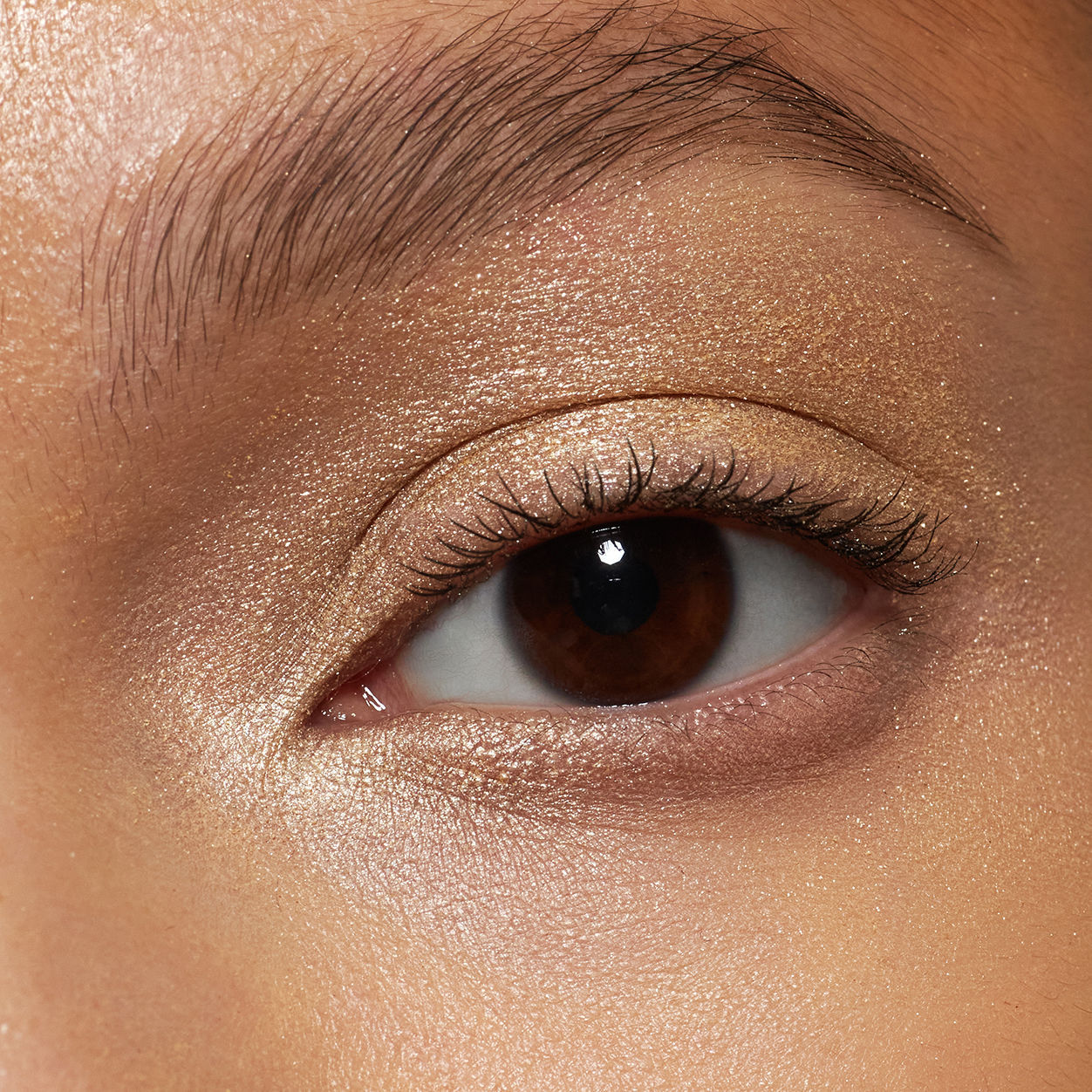 Model image of Neen Pretty Shady Pressed Pigment