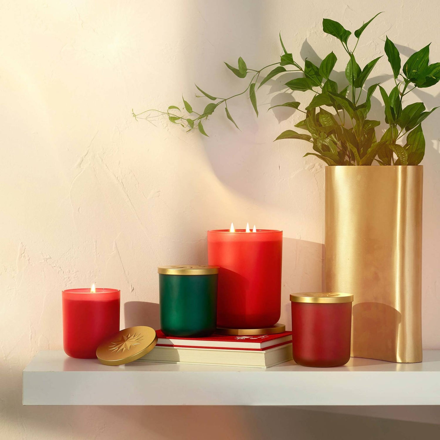 Cerulean 6 Twinkling Treetops Luxury Candle lifestyle image 2 .