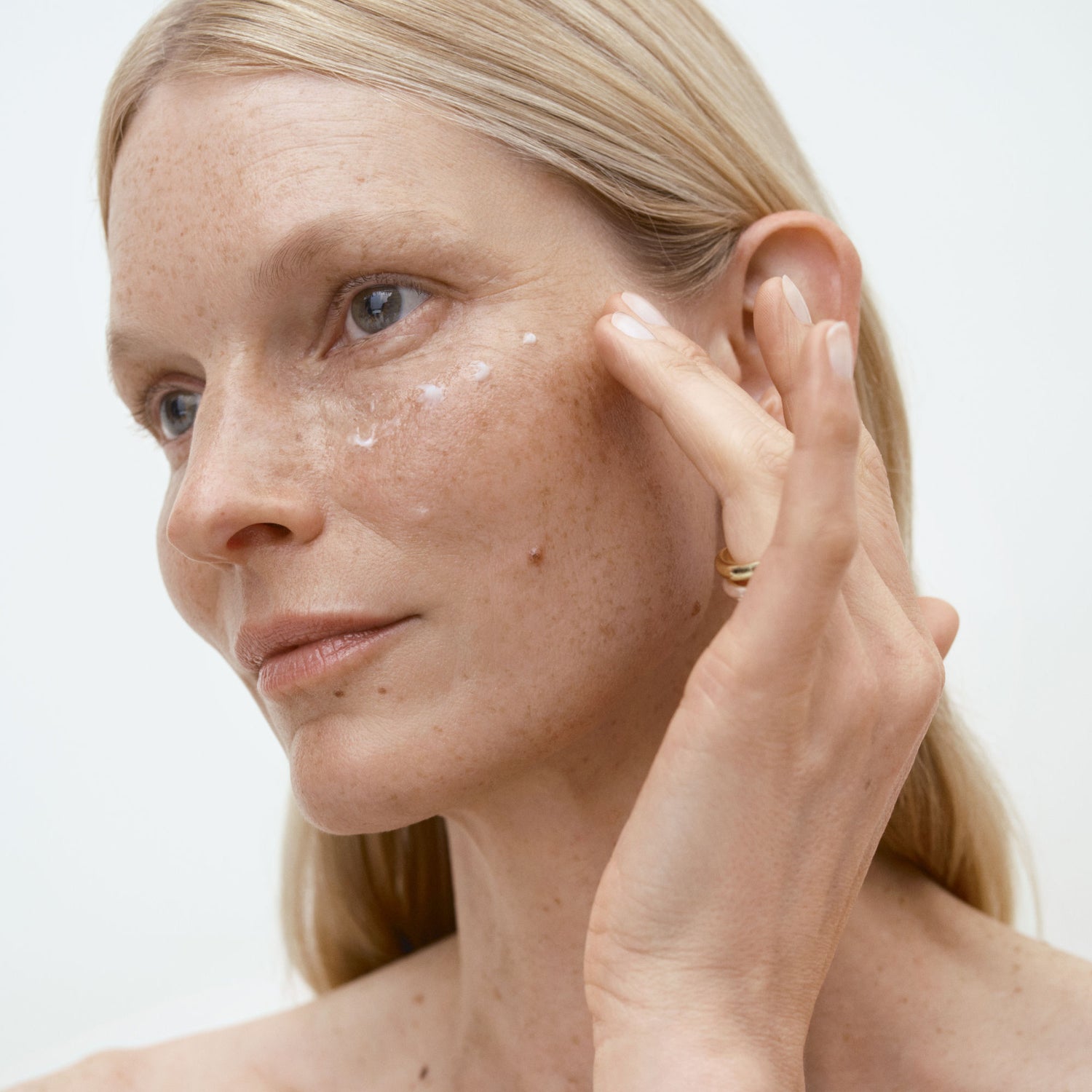 Model image of U Beauty The Essentials Set (Limited Edition)