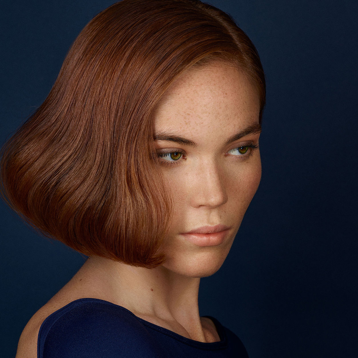 Model image of R+Co Bleu Essential Hair Tonic