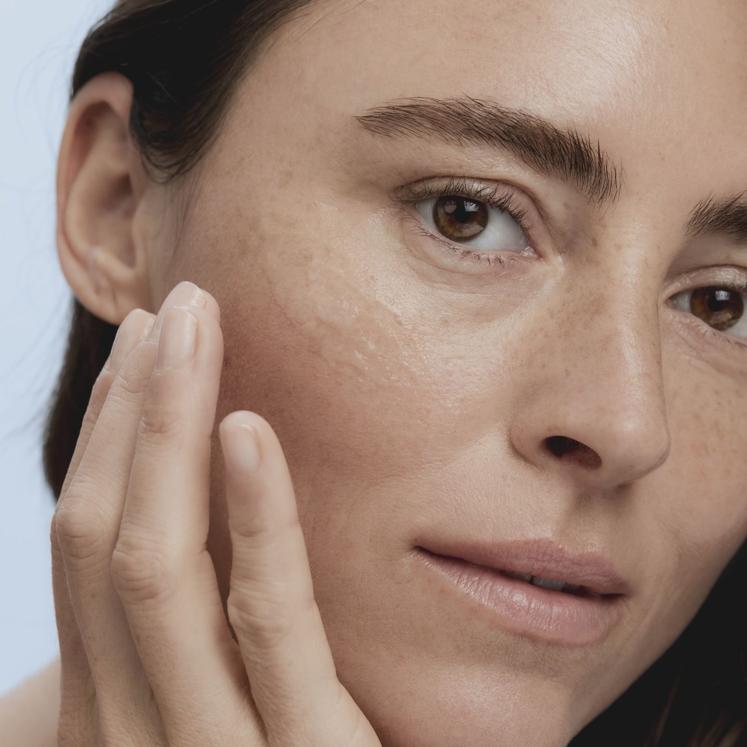 Model image of RMS Beauty Kakadu Clean Cleansing Gel