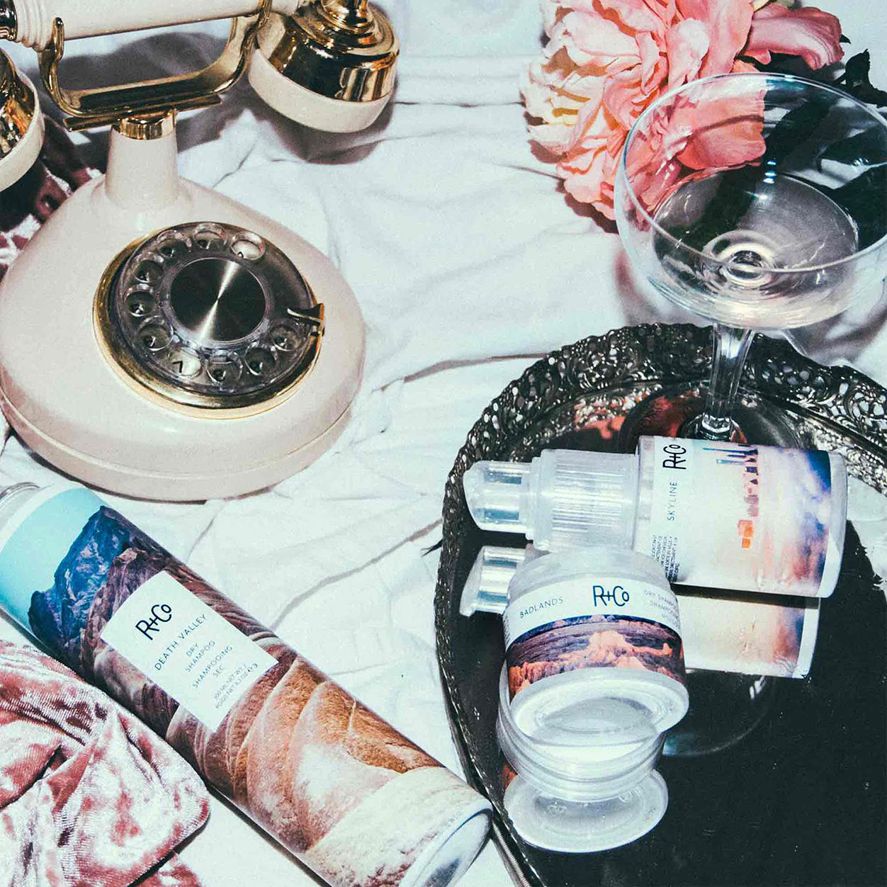 Lifestyle image of R+Co Skyline Dry Shampoo Powder