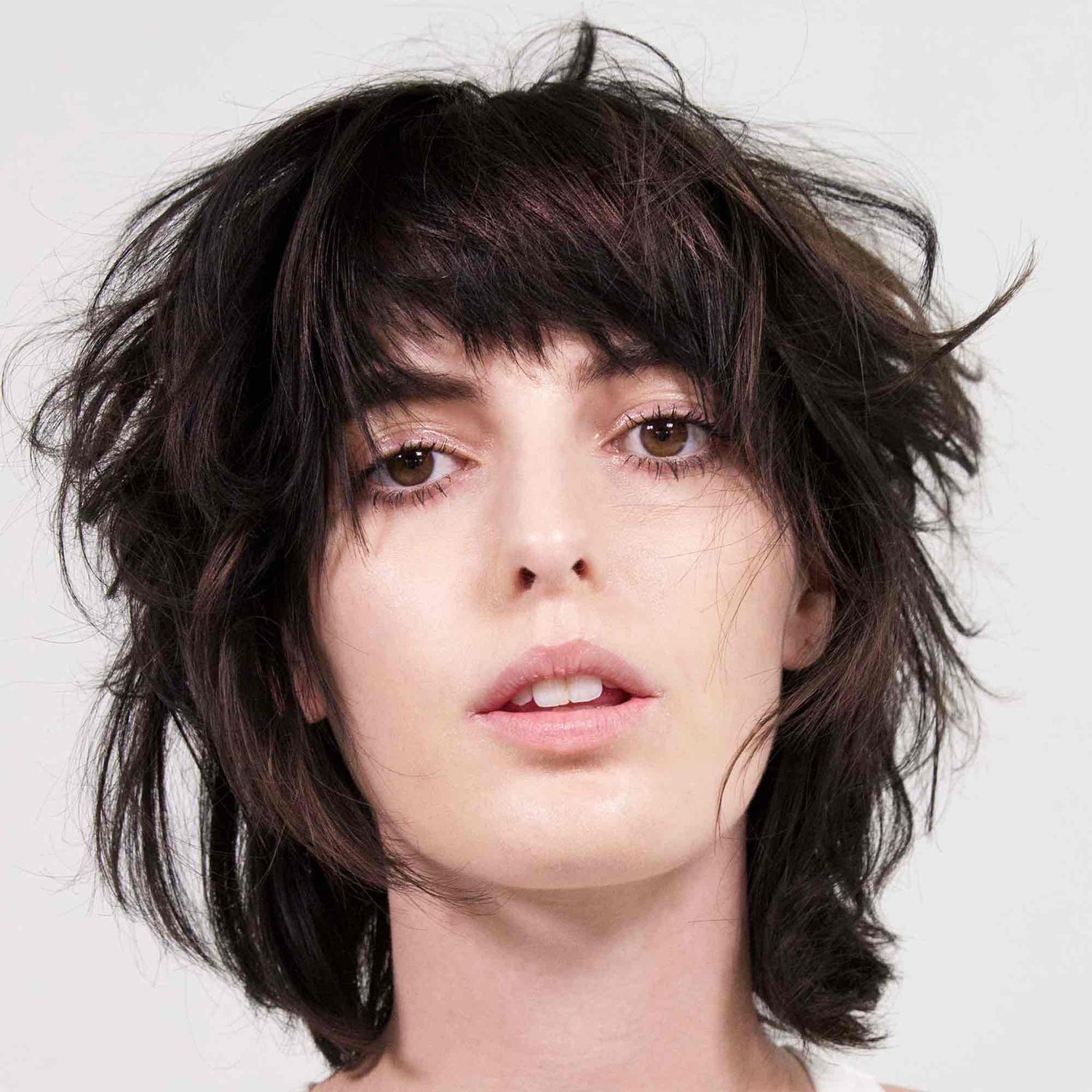 Model image of R+Co Badlands Dry Shampoo Paste