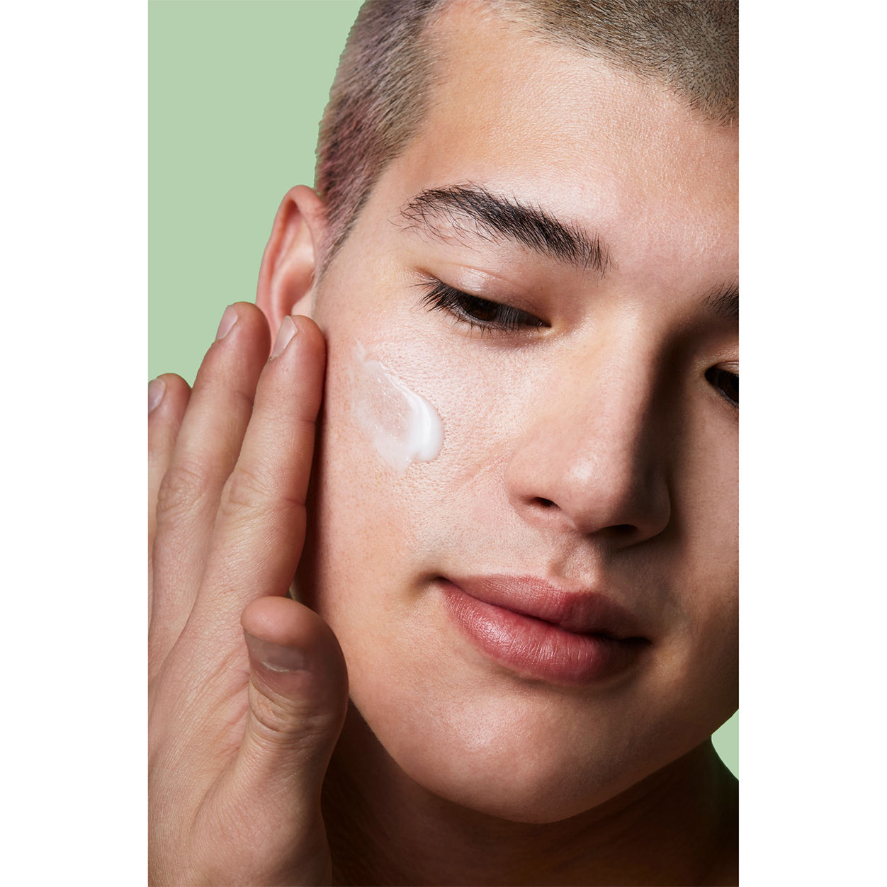 Model image of Tata Harper Fortifying Moisturizer