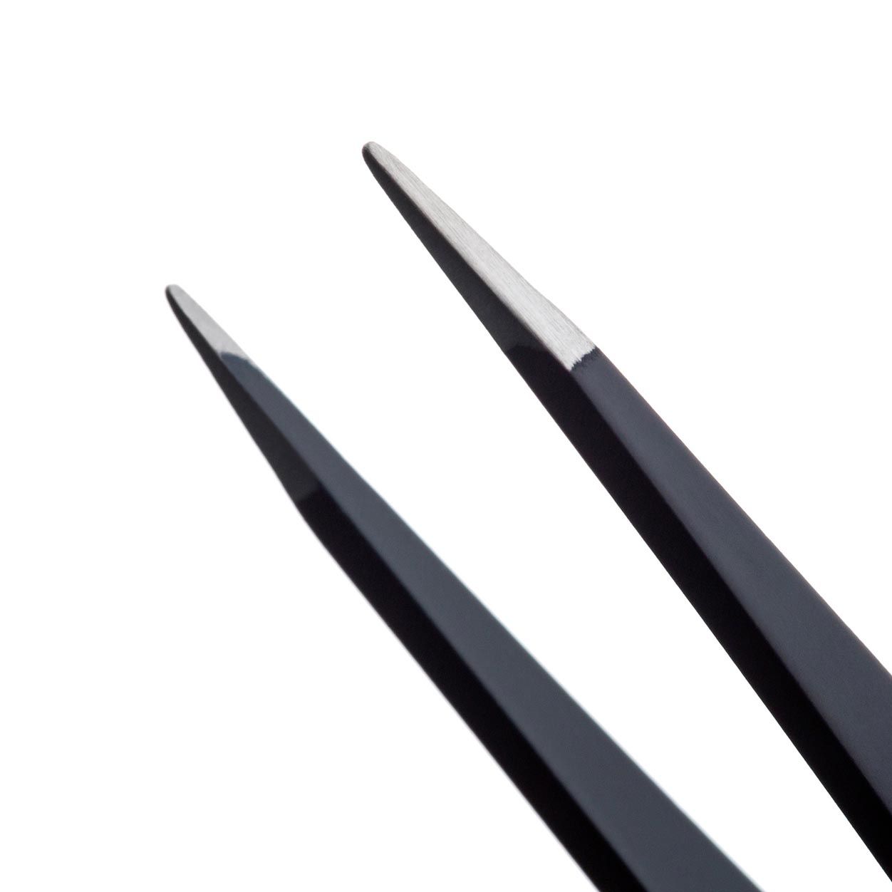 Lifestyle image of Lune+Aster Point Tweezer