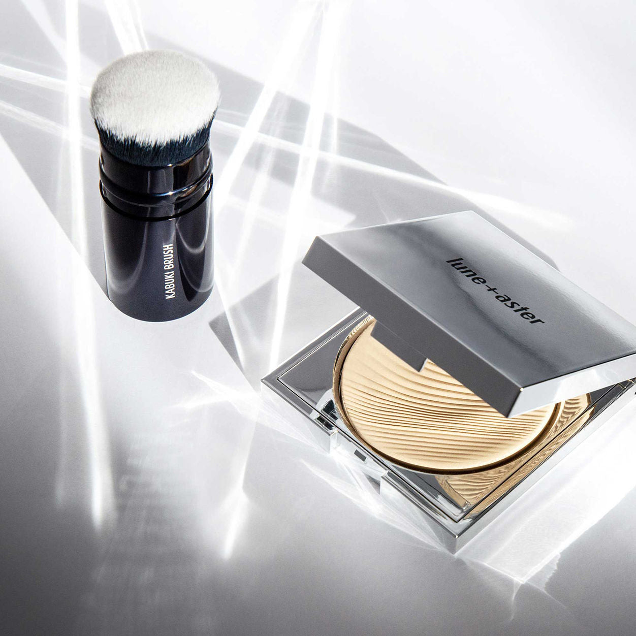 Lifestyle image of Lune+Aster SuperStar Translucent Pressed Powder