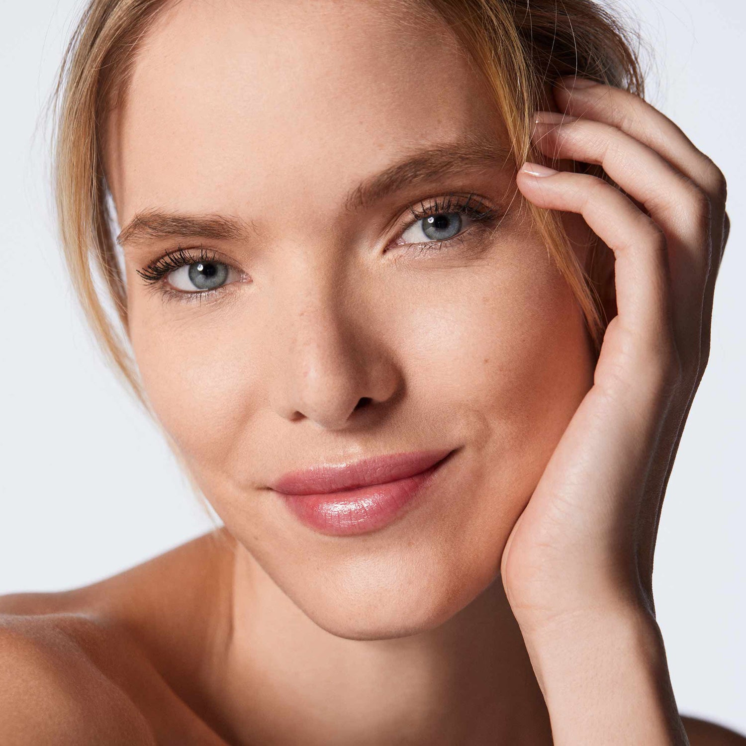 Model image of Lune+Aster Sunset Eyeshadow Palette