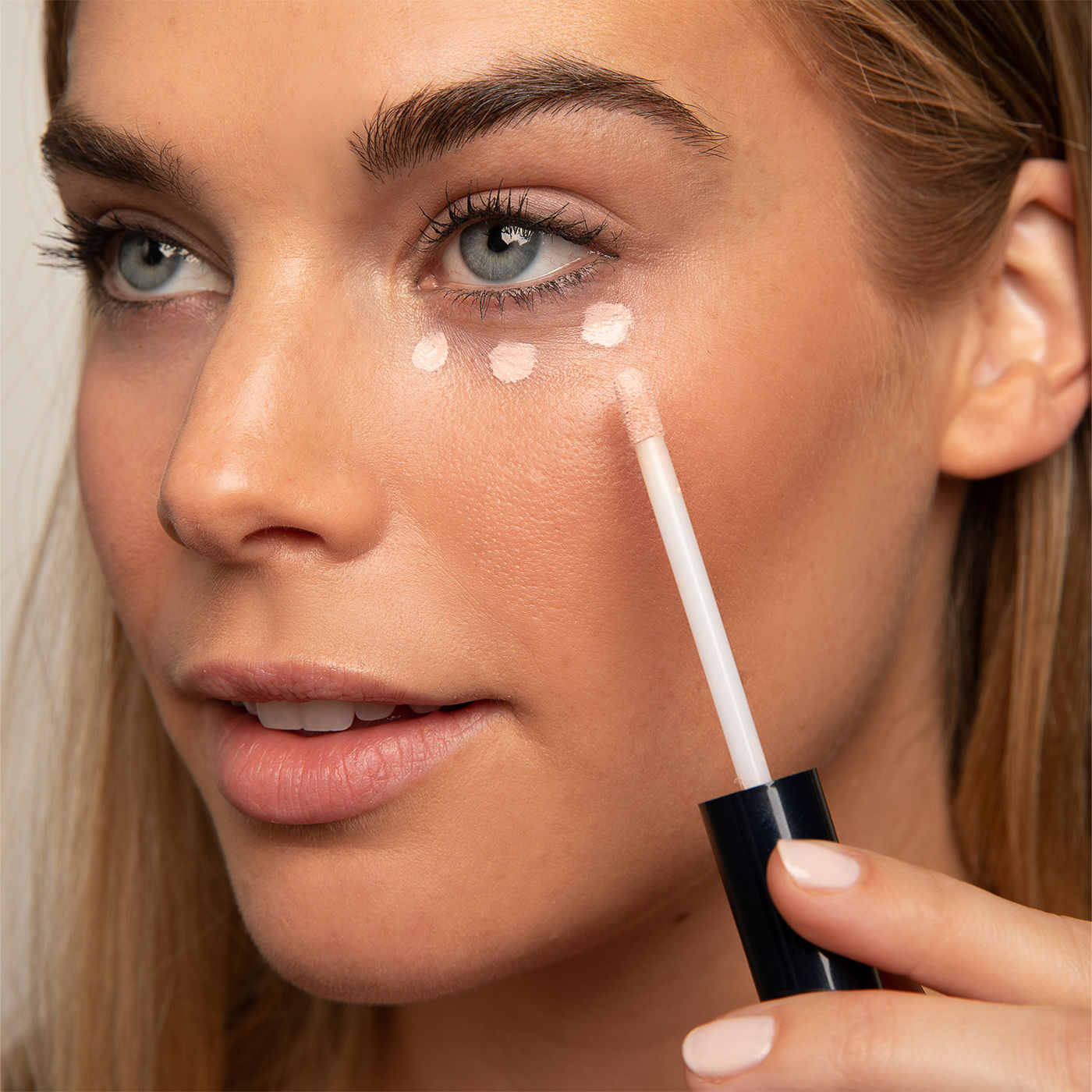 Model image of Lune+Aster The Complexion Edit