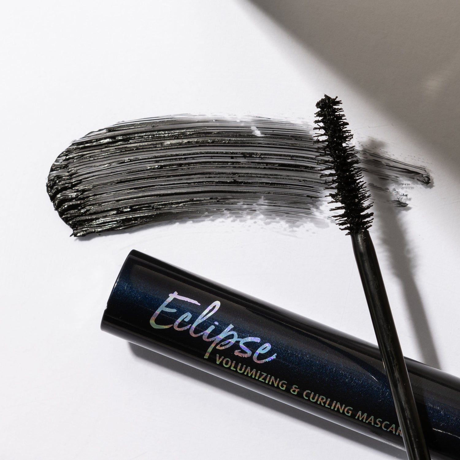 Lifestyle image of Lune+Aster Total Eclipse (Limited Edition)