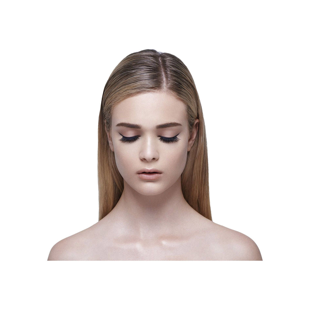 Model image of Lash Star Visionary Lashes 007