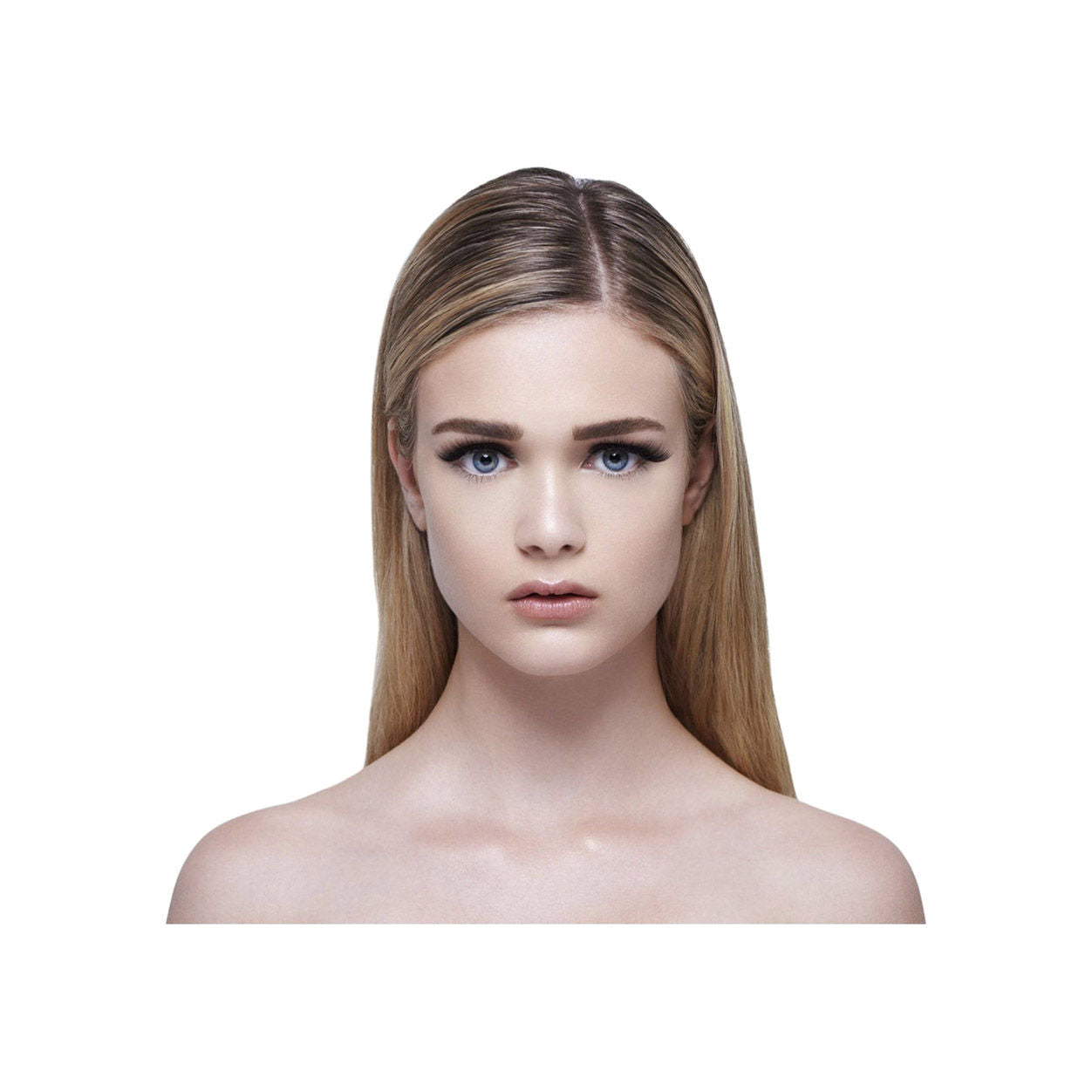 Model image of Lash Star Visionary Lashes 009