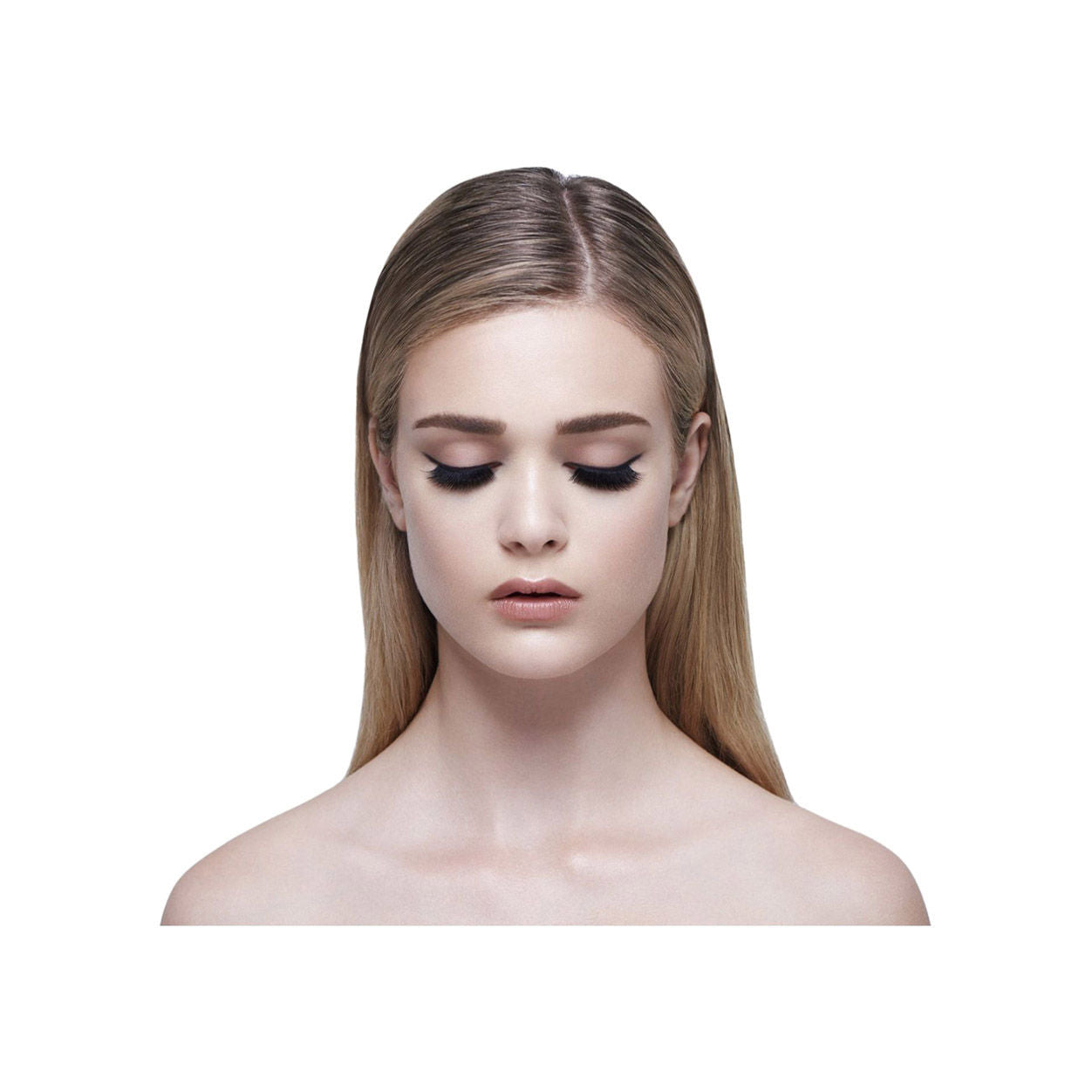 Model image of Lash Star Visionary Lashes 010