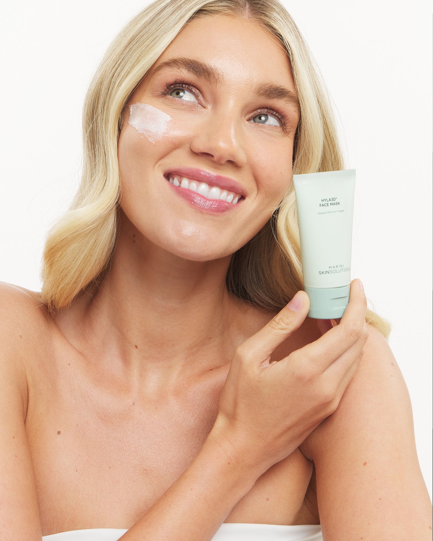 Model image of Marini SkinSolutions Hyla3D Face Mask