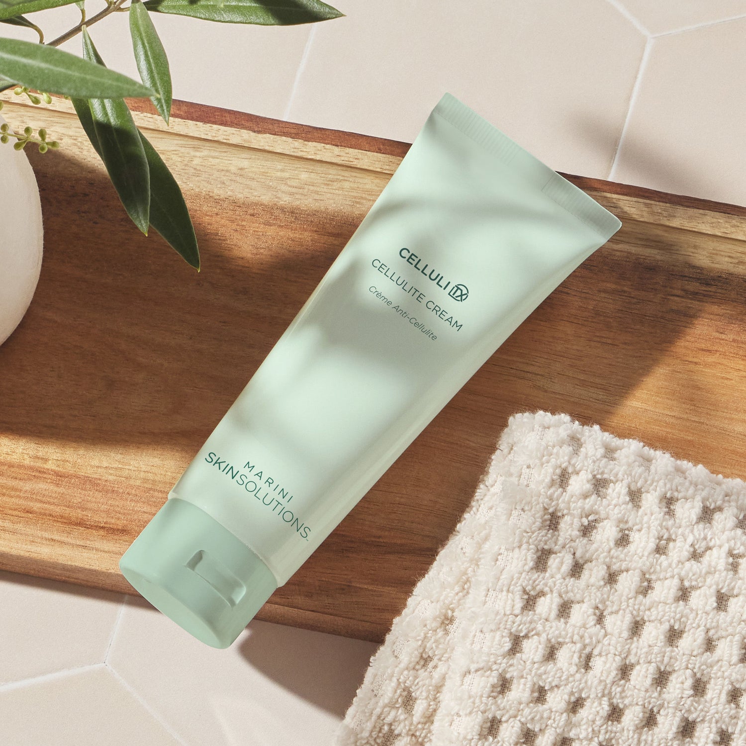 Image of a closed Marini SkinSolutions Cellulitx