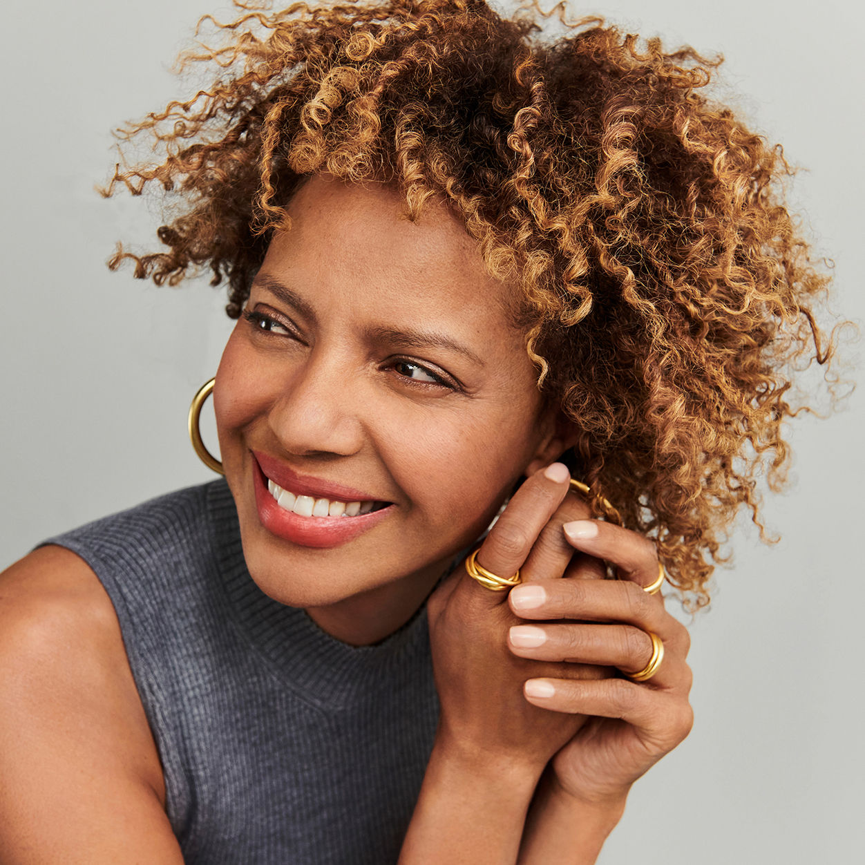 Model image of Virtue Flourish Conditioner For Thinning Hair