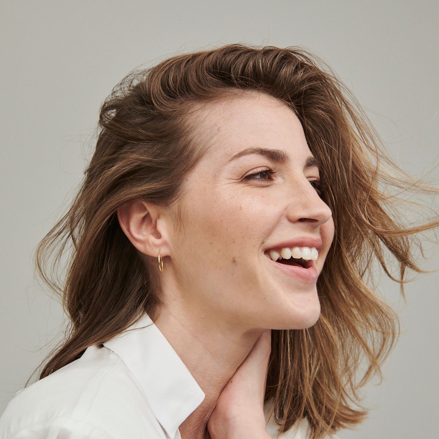 Model image of Virtue Flourish Mask for Thinning Hair