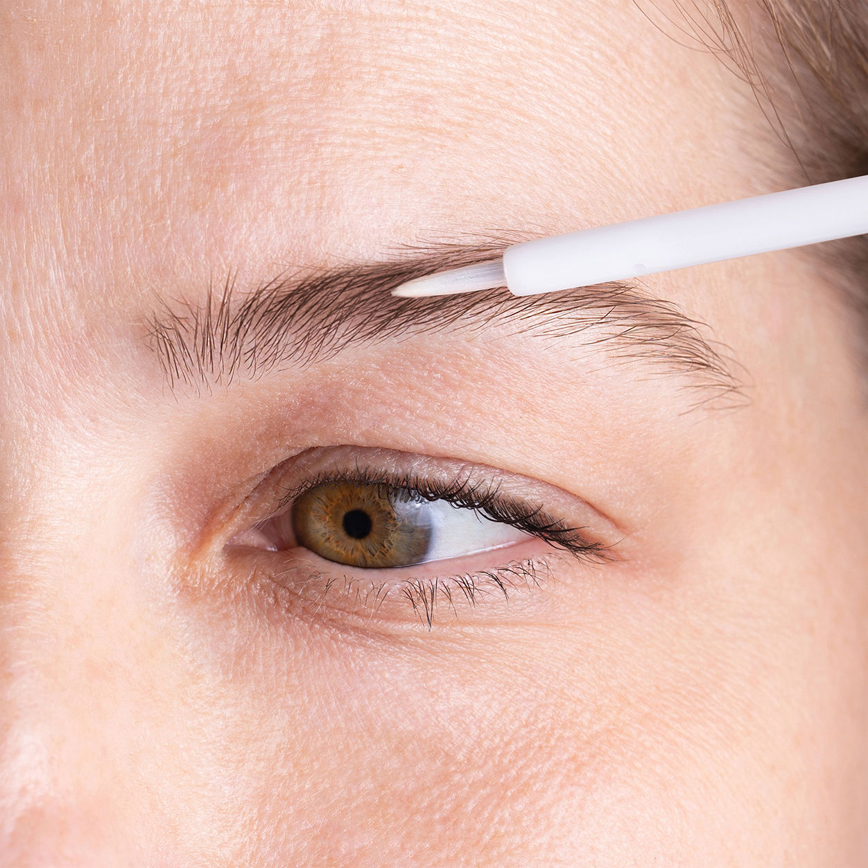 Model image of Virtue Flourish Brow Density Booster