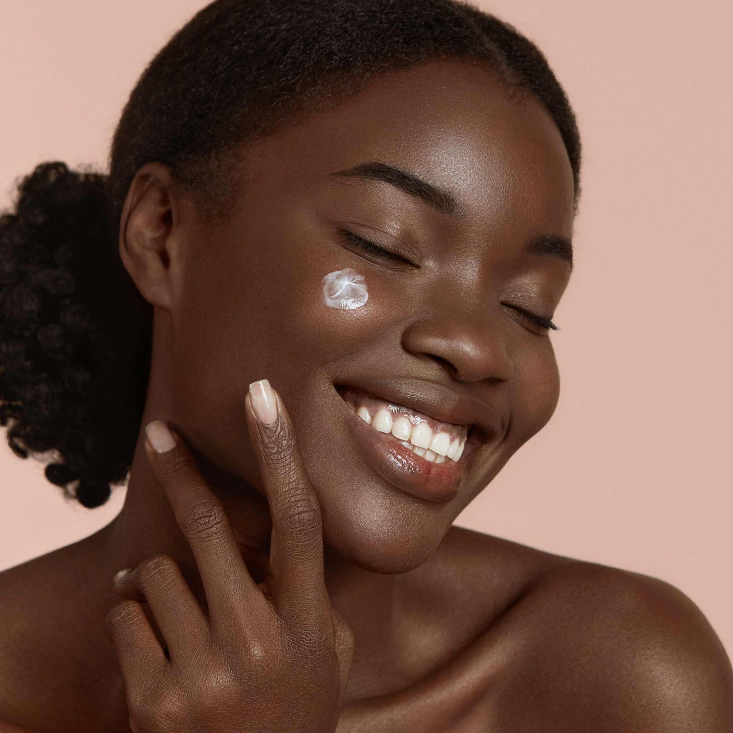 Model image of M-61 SuperSoothe Calm+Correct Rescue Cream