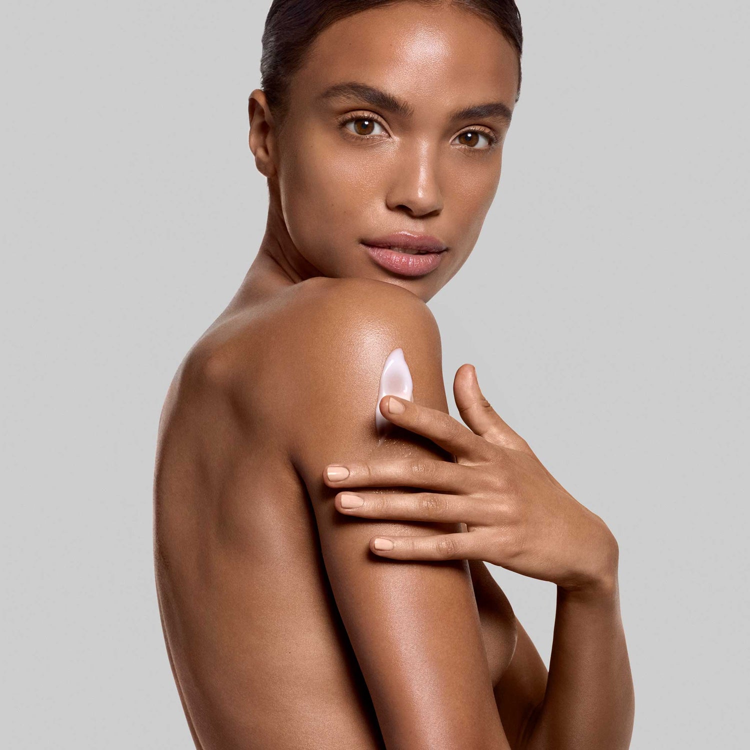 Model image of M-61 ProSculpt Contour Body Serum with AFT3™