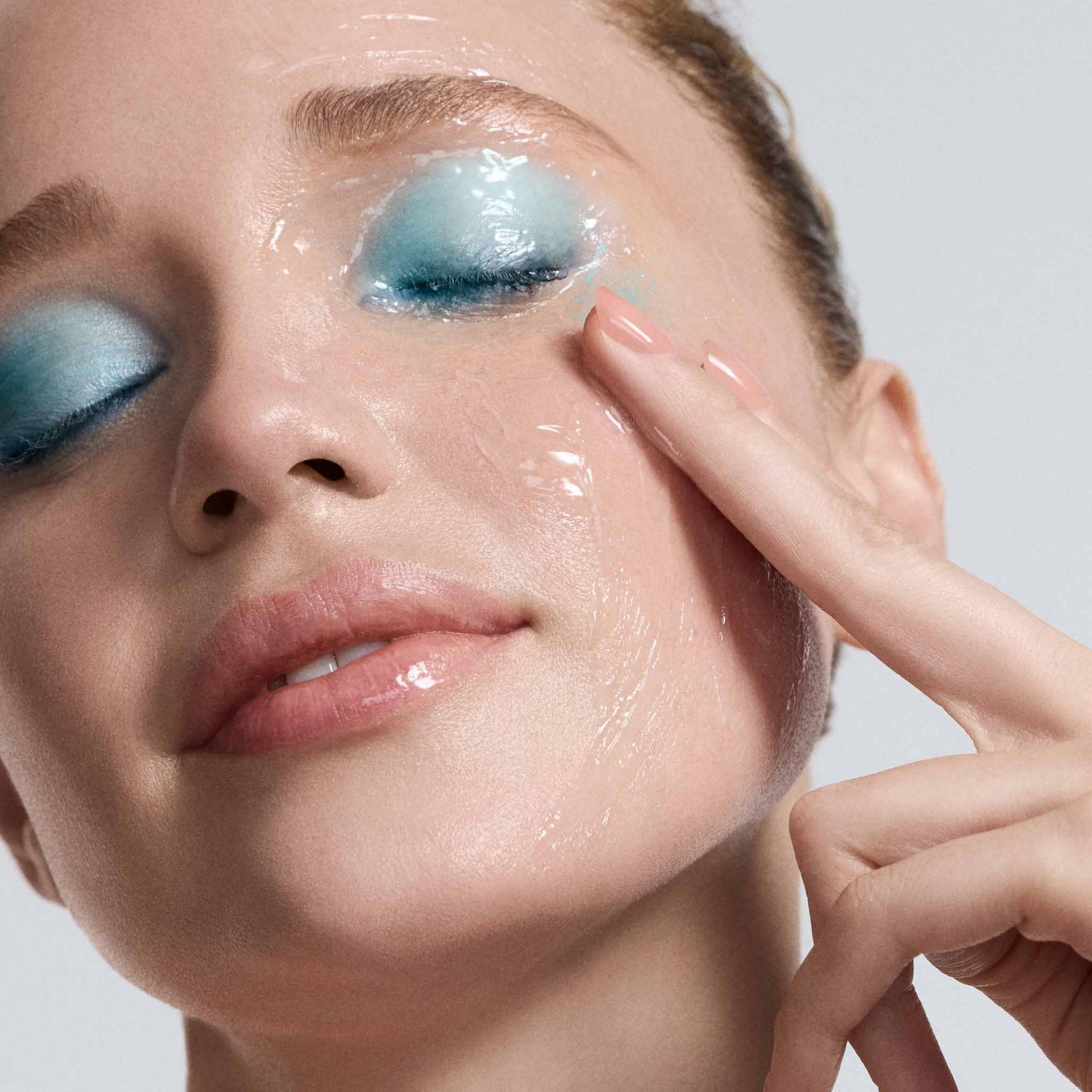 Model image of M-61 Hydraboost Cleansing Balm