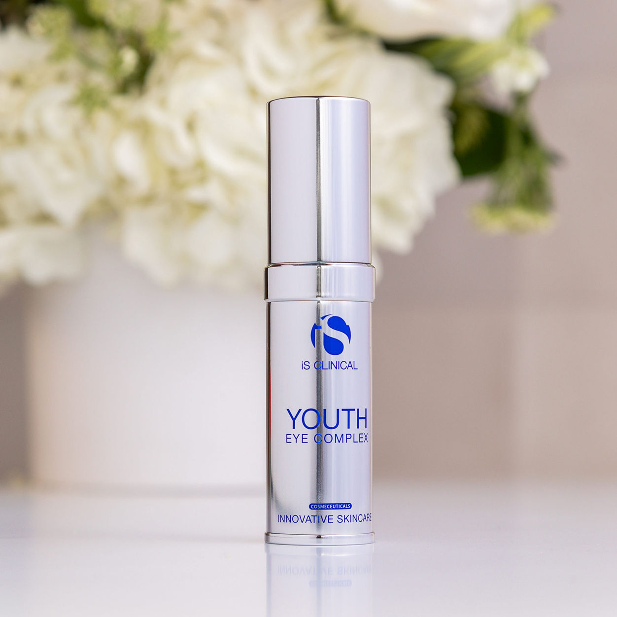 Lifestyle image of IS Clinical Youth Eye Complex