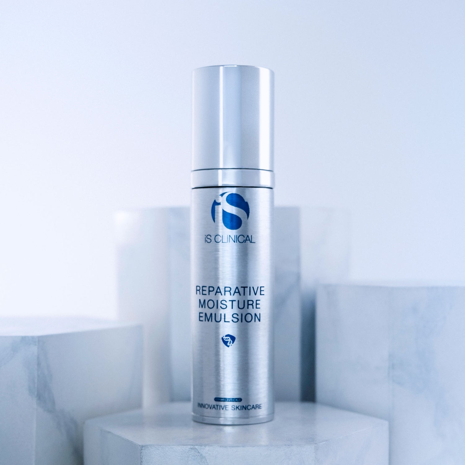 Lifestyle image of IS Clinical Reparative Moisture Emulsion