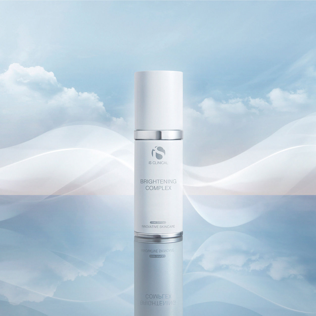 Lifestyle image of IS Clinical White Lightening Complex