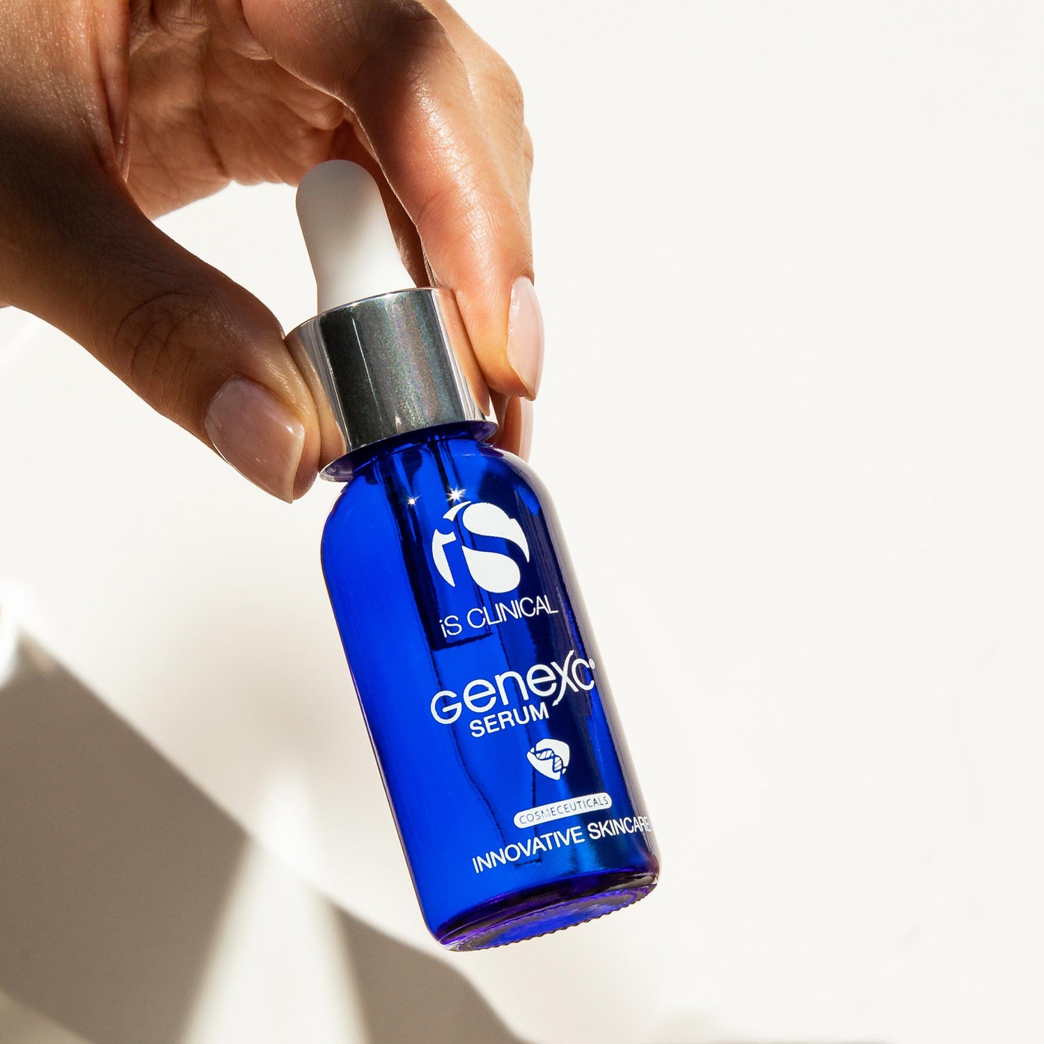Model image of IS Clinical Genex-C Serum 30