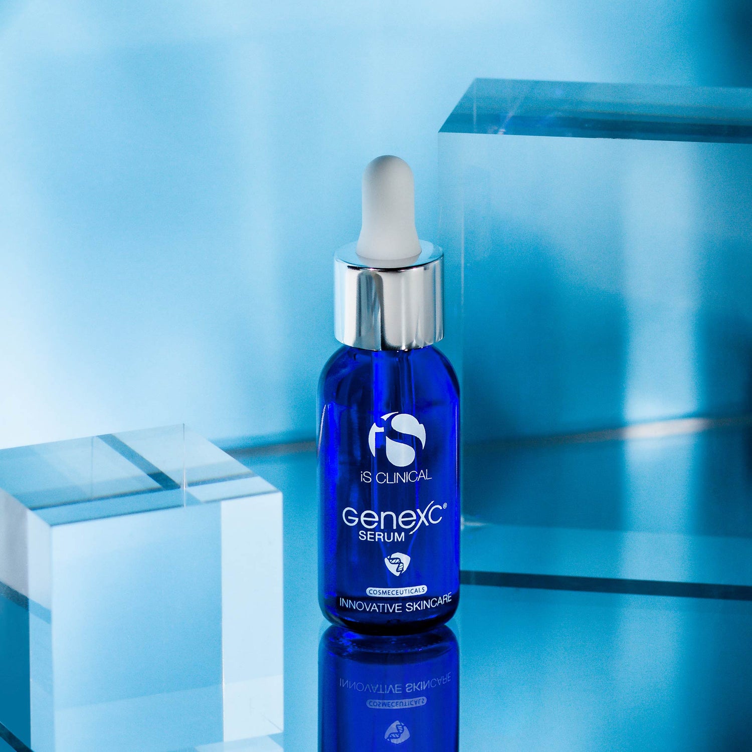 Lifestyle image of IS Clinical Genex-C Serum 30