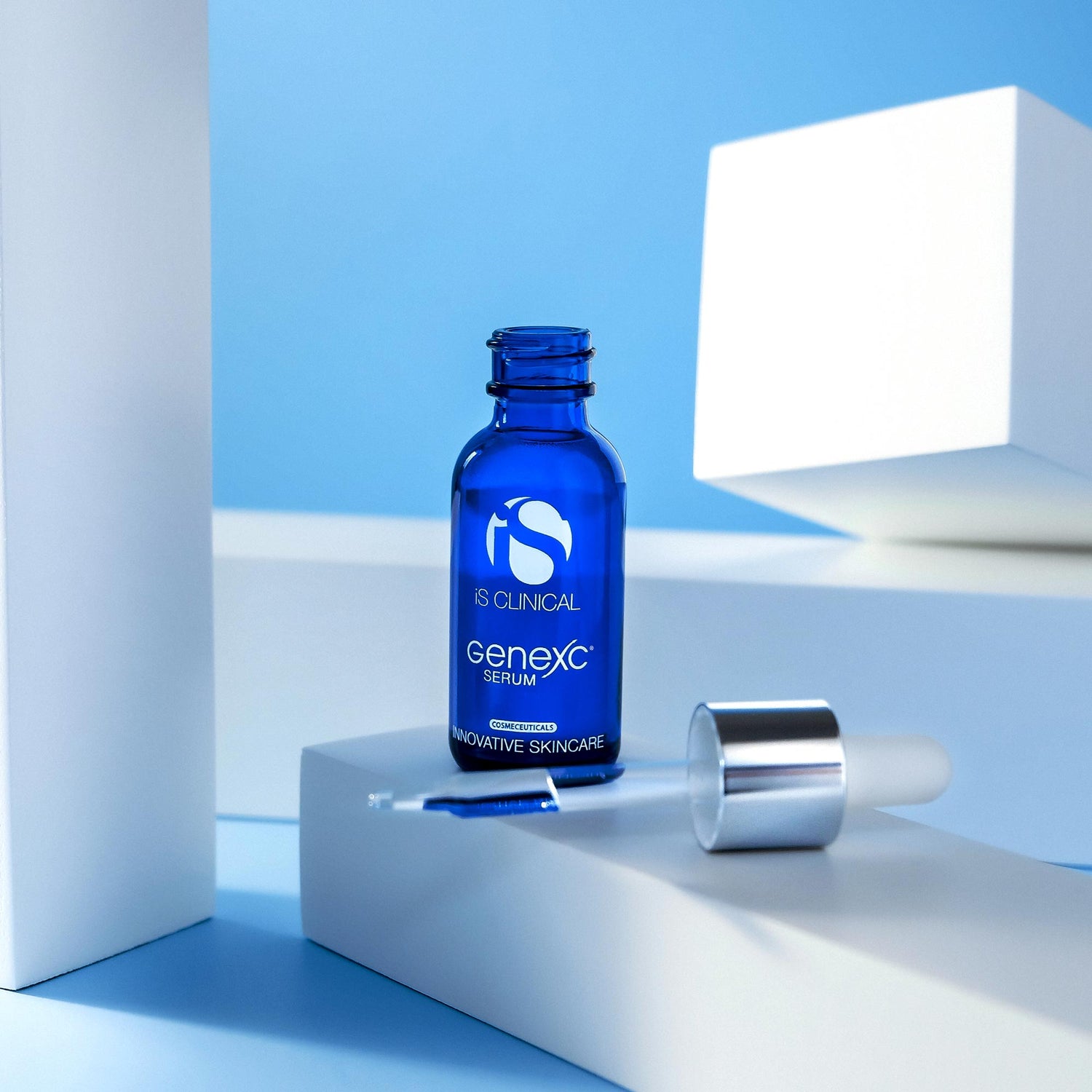 Lifestyle image of IS Clinical Genex-C Serum 30