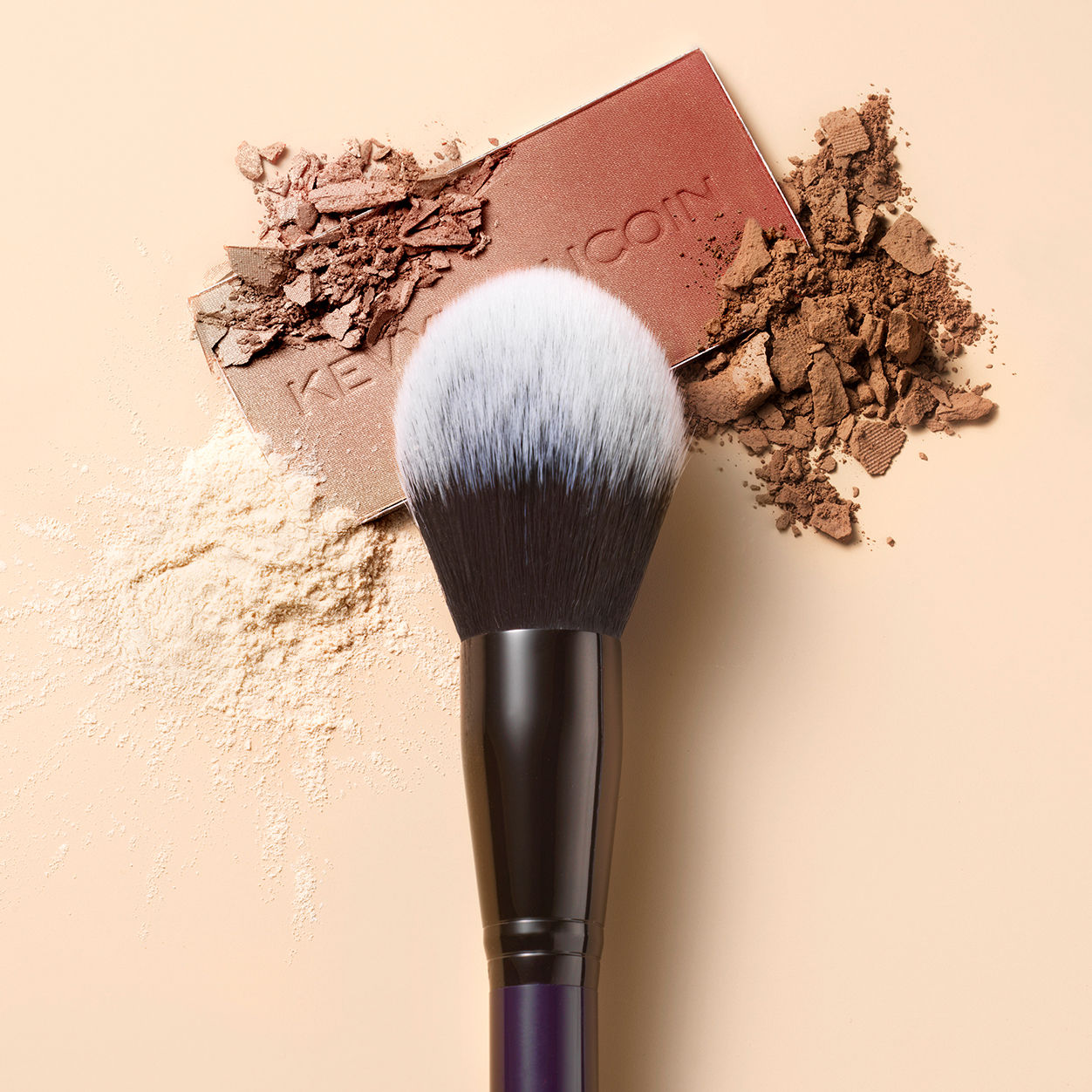 Lifestyle image of Kevyn Aucoin Blurring Powder Brush