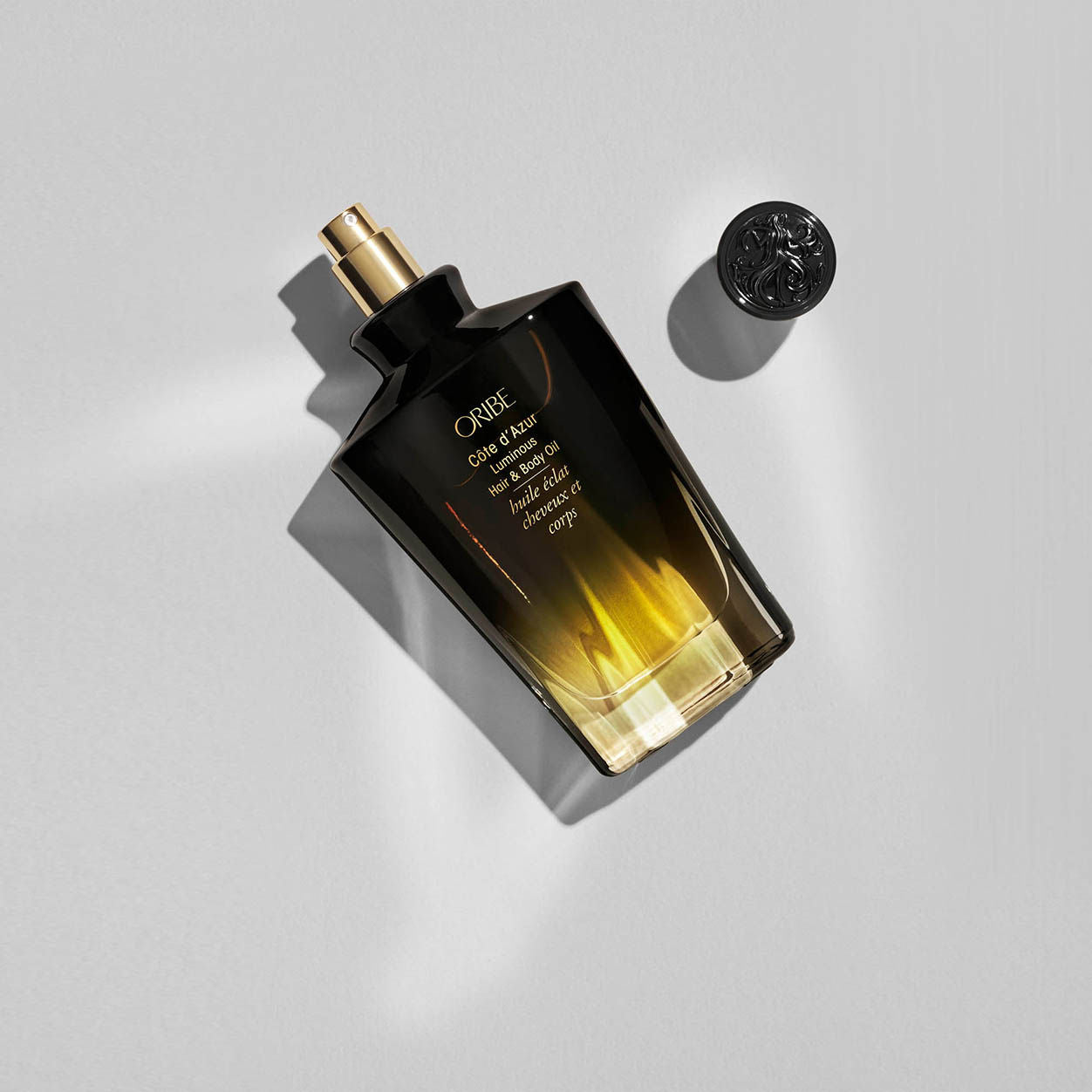 Lifestyle image of Oribe Cote d’Azur Hair and Body Oil