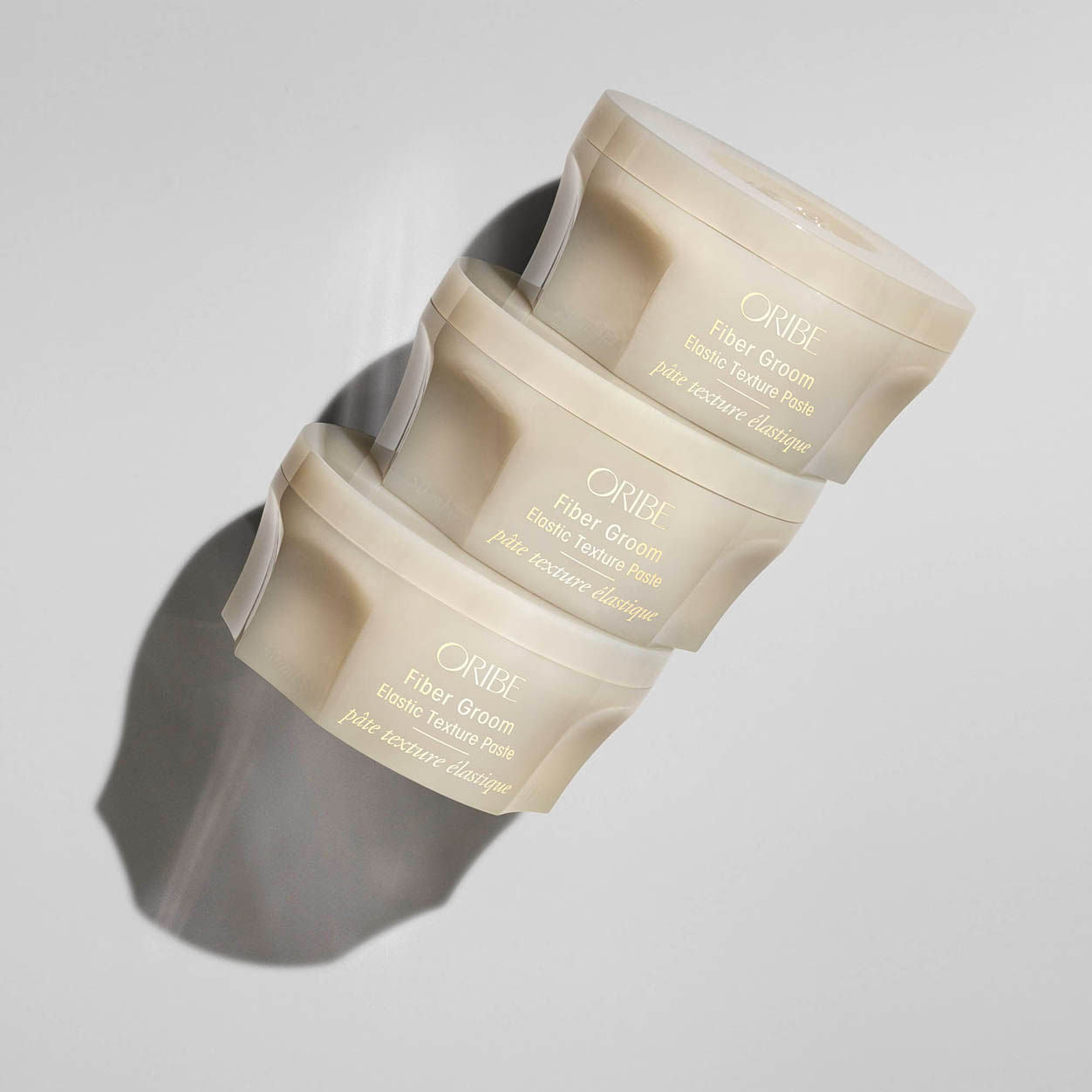 Lifestyle image of Oribe Fiber Groom