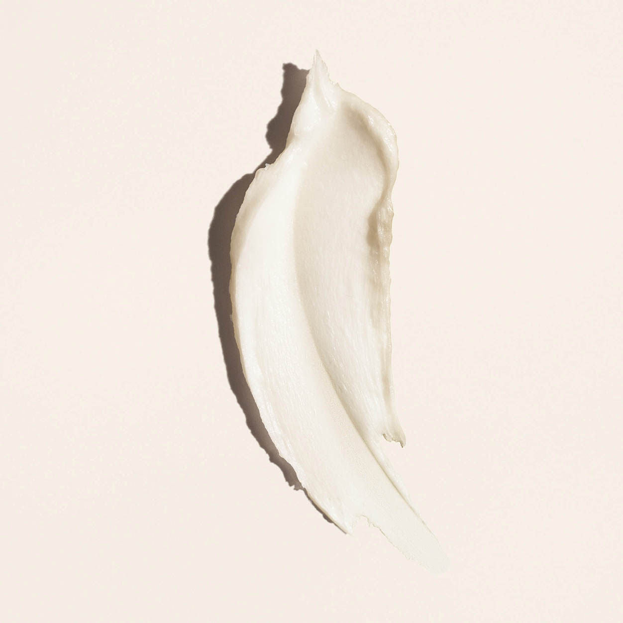 Lifestyle image of Oribe Airstyle Flexible Finish Cream