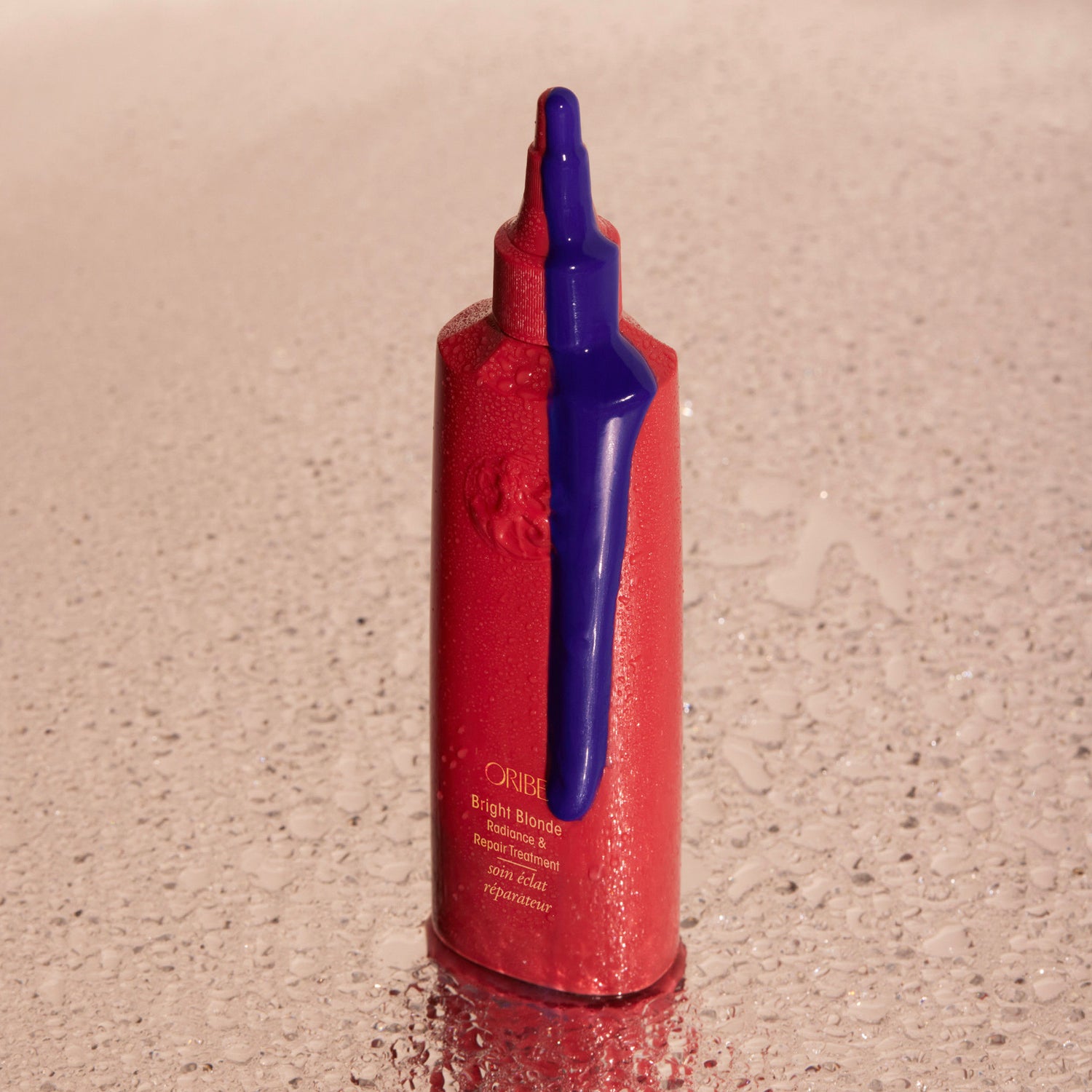 Lifestyle image of Oribe Bright Blonde Radiance & Repair Treatment