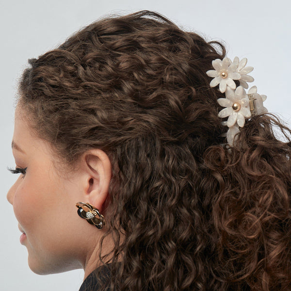 Lele Sadoughi Rootbeer floral claw clip Lele Sadoughi Petunia Claw Hair Clip – Lele Sadoughi  main image 2