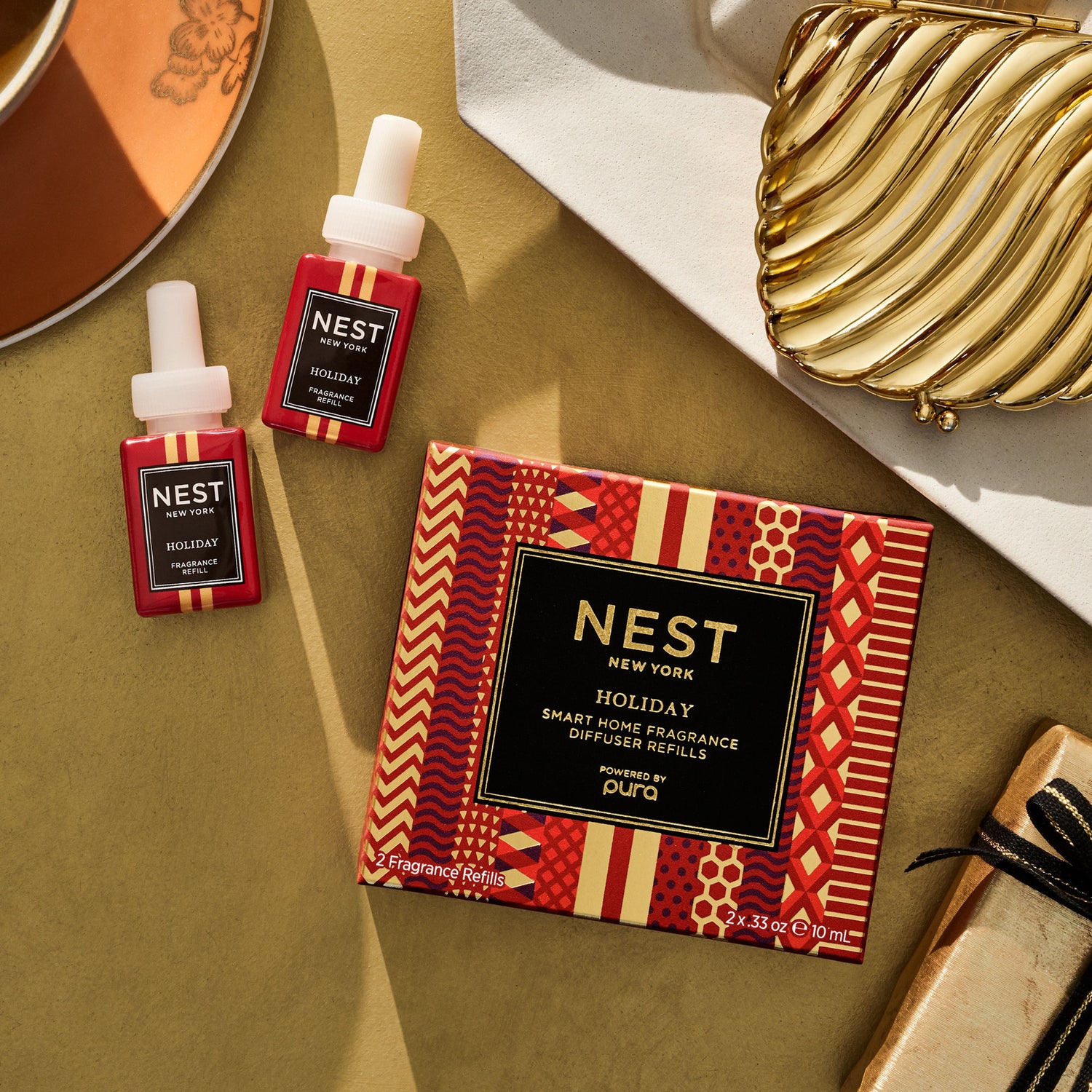 Lifestyle image of Nest Holiday Pura Refill Duo (Limited Edition)
