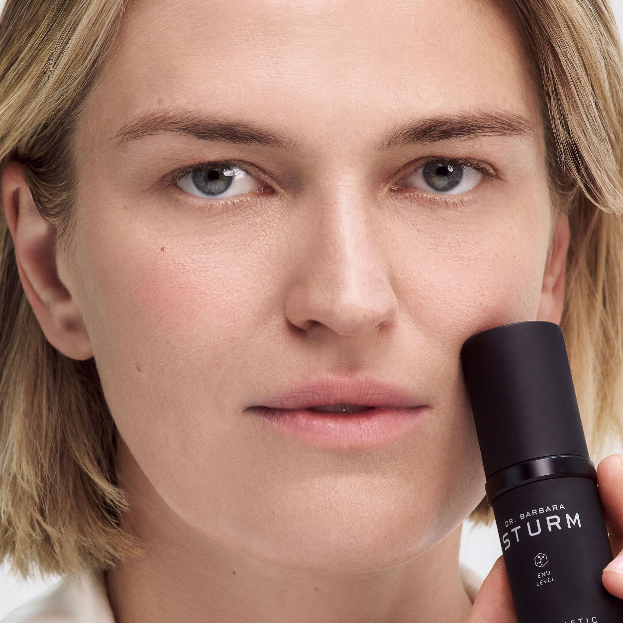 Image of product in the same collection as Dr. Barbara Sturm Exoso-Metic Face Serum