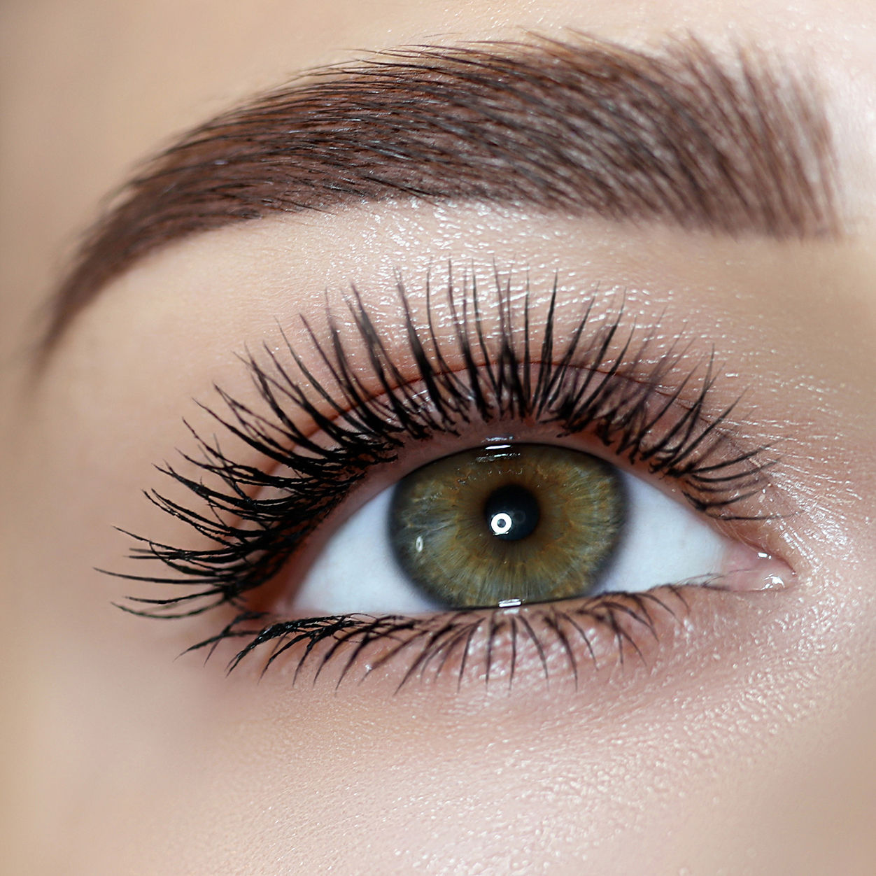 Model image of Pat McGrath Labs Divine Line and Lash Duo
