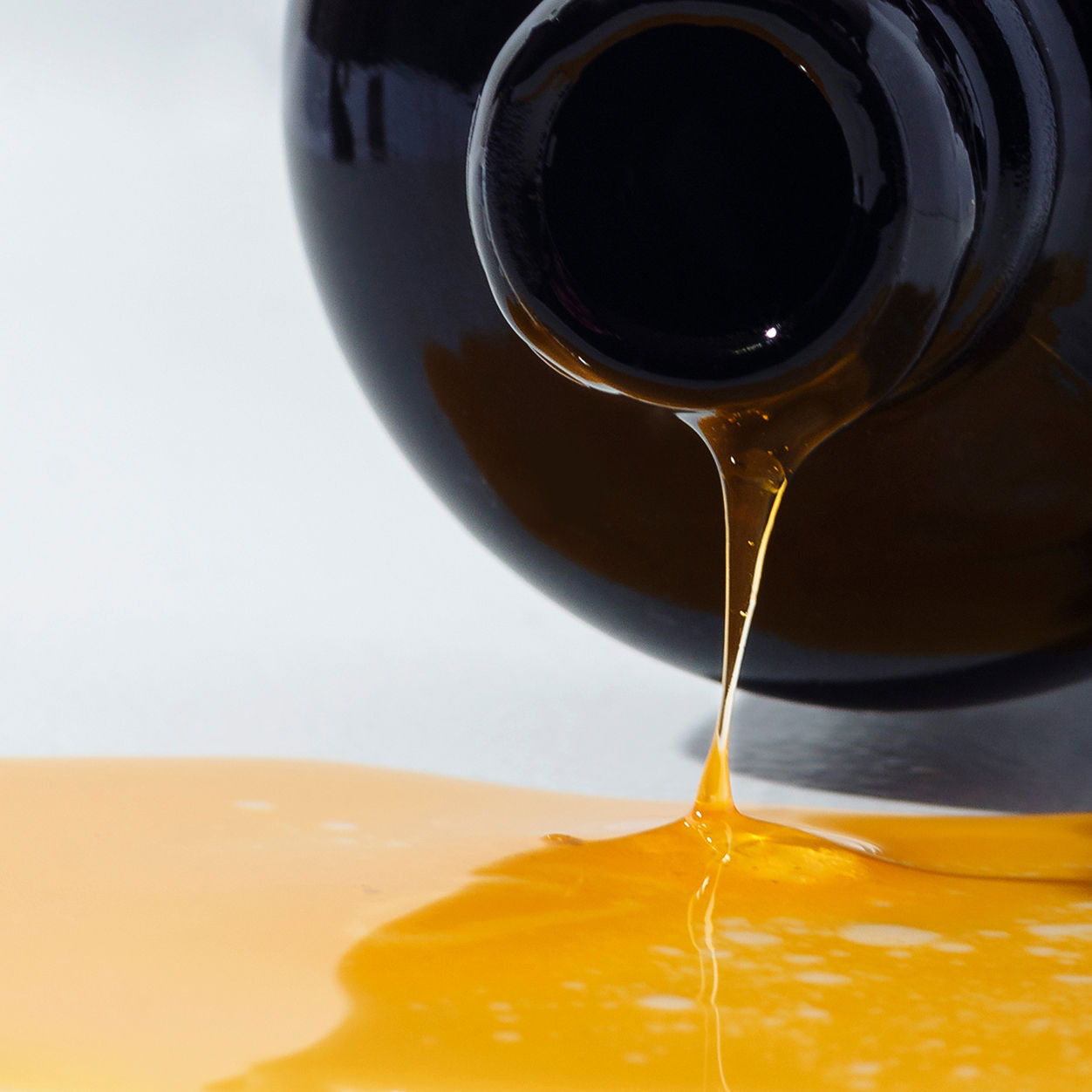 Lifestyle image of Odacité Montana Harvest Omega Oil Cleanser