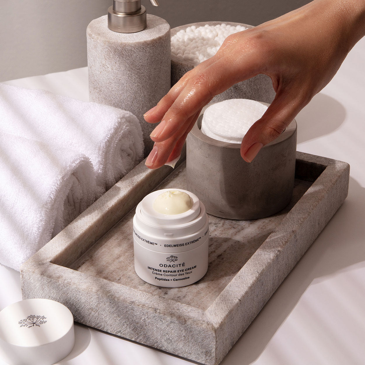 Lifestyle image of Odacité Edelweiss Extrême Intense Repair Eye Cream