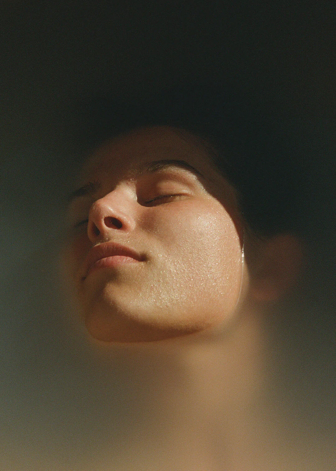 Model image of Natureofthings Skin Replenishing Vitamin Bath