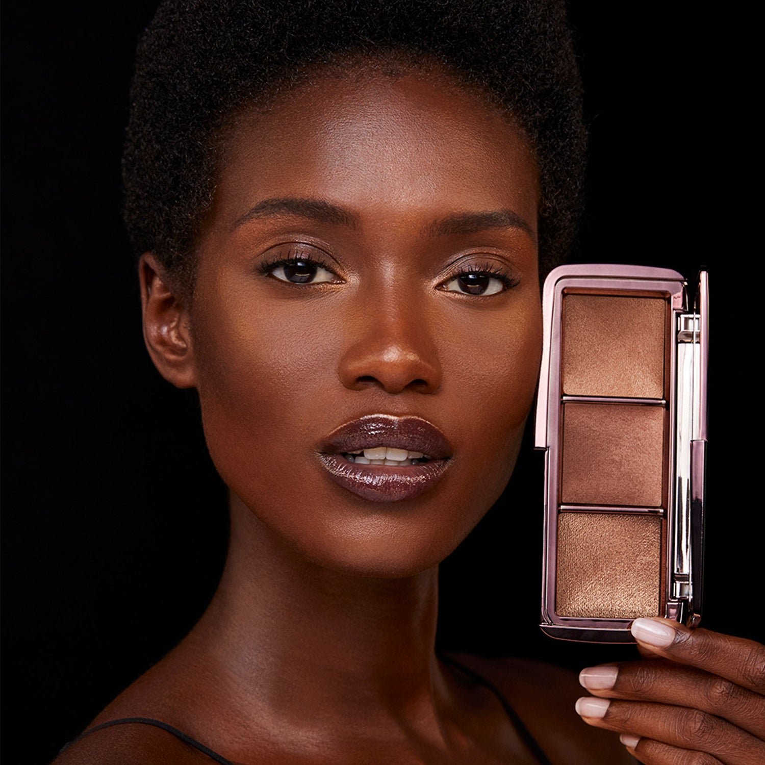 Model image of Hourglass Ambient Lighting Palette Volume III