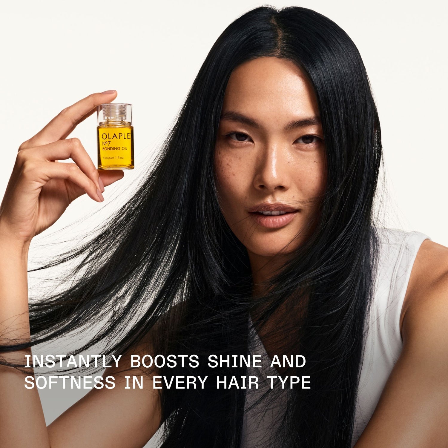Model image of Olaplex No. 7 Bonding Oil