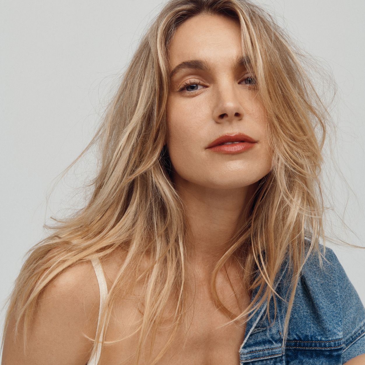 Model image of Goop Clean Nourishing Lip Balm Trio