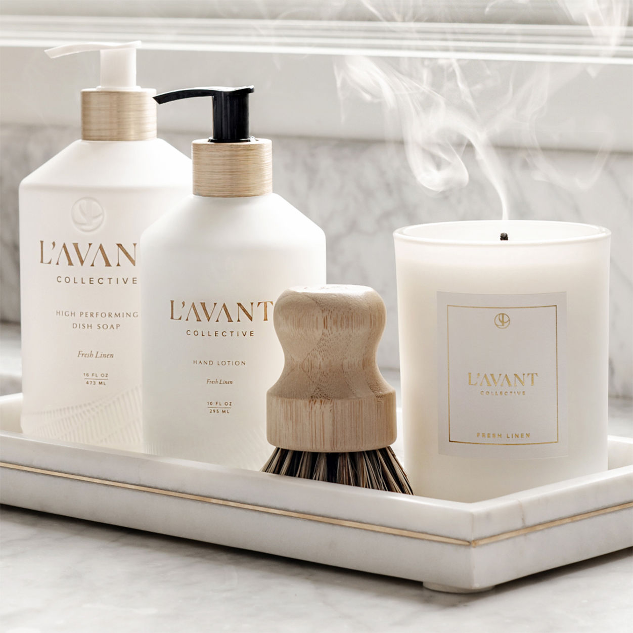 Lifestyle image of L’Avant Collective Fresh Linen Hand Lotion