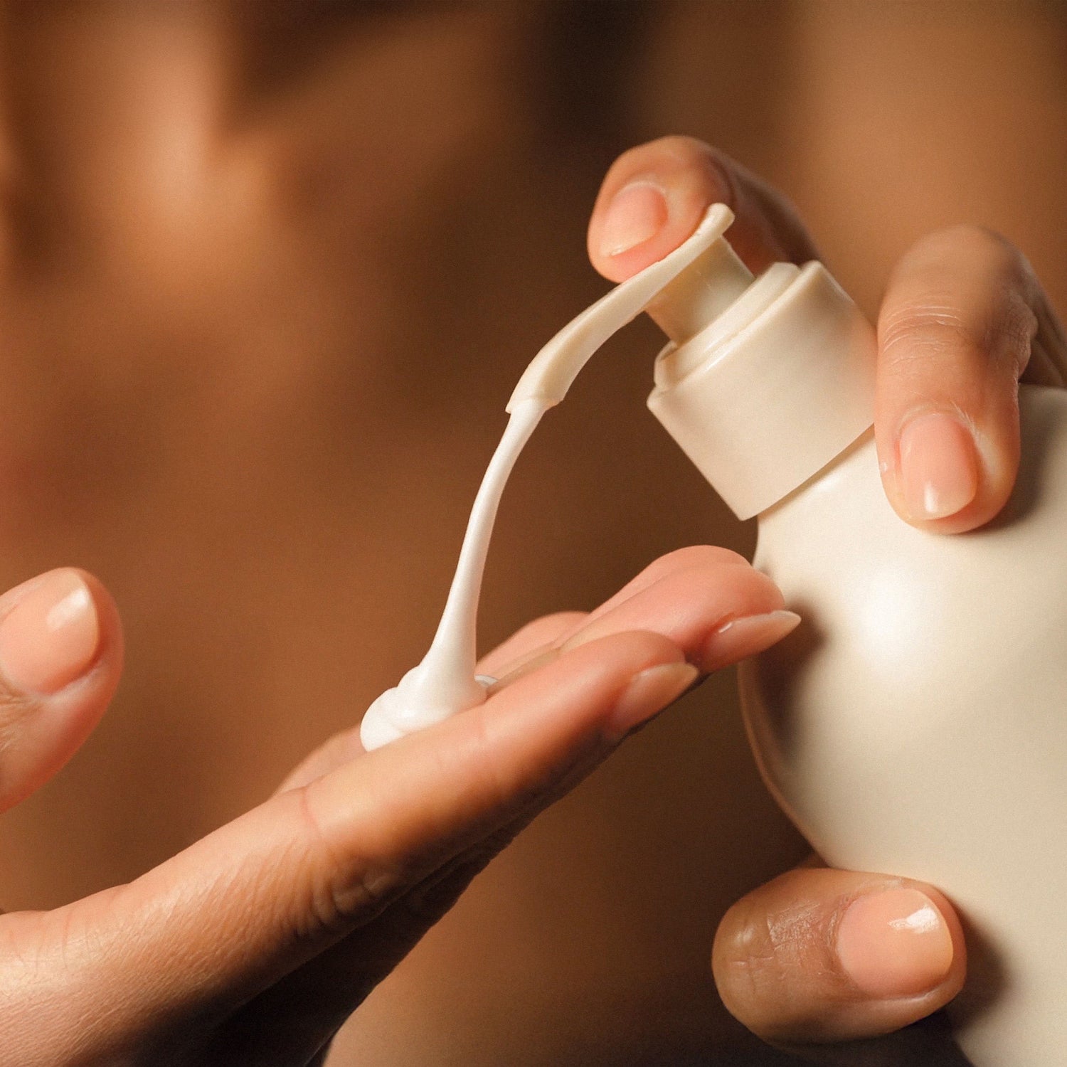 Model image of Evolvetogether Havana Nutrient Rich Body Cleanser